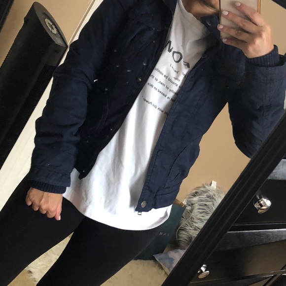 Jacket - Picture 3 of 4